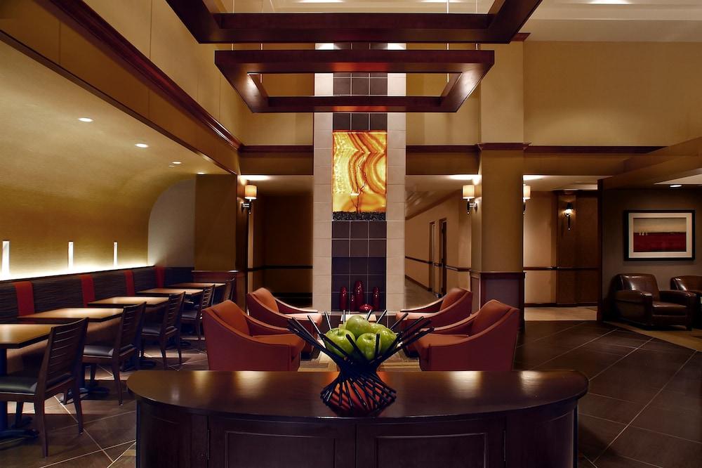 Hyatt Place Detroit/Ютика Экстерьер фото
