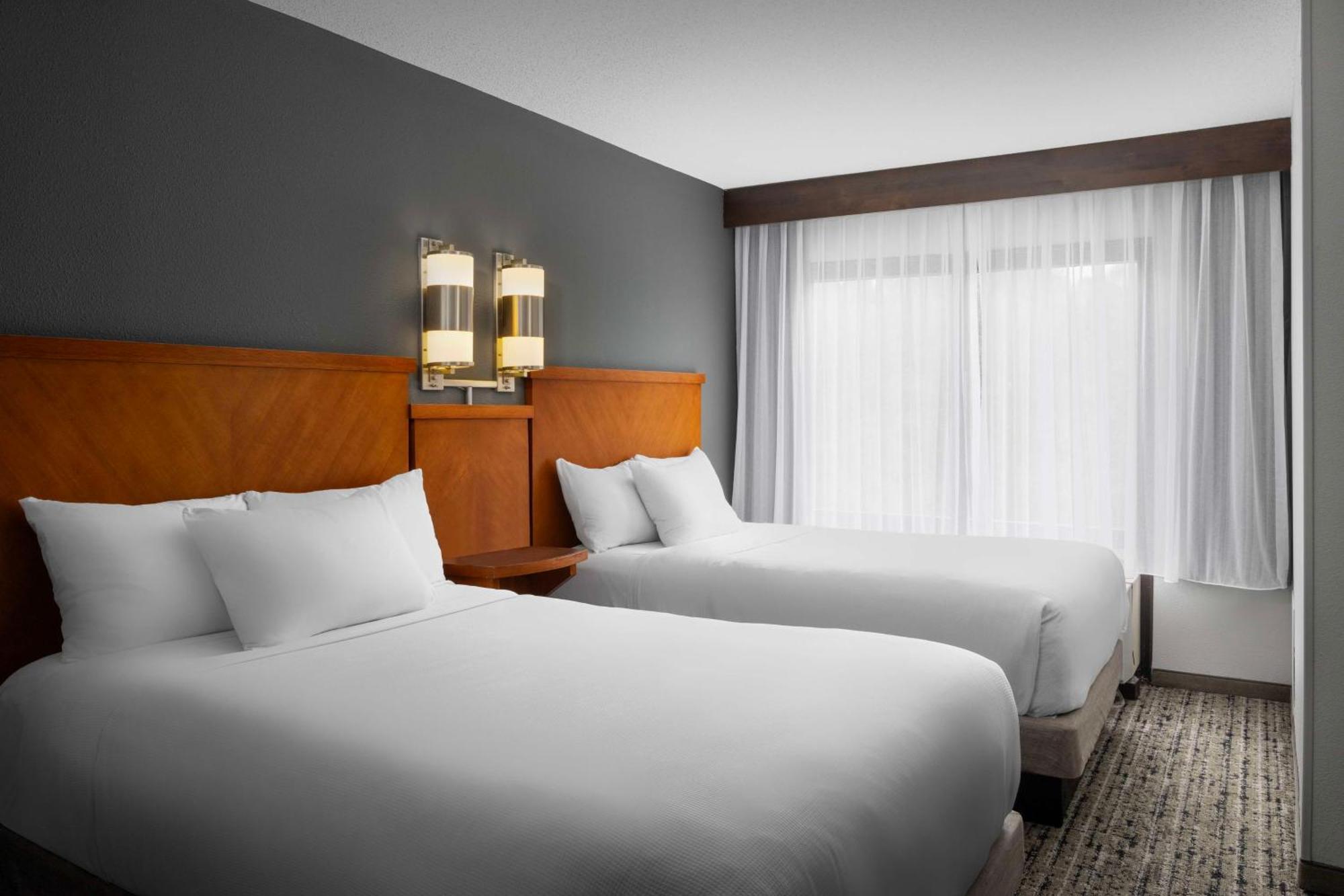 Hyatt Place Detroit/Ютика Экстерьер фото