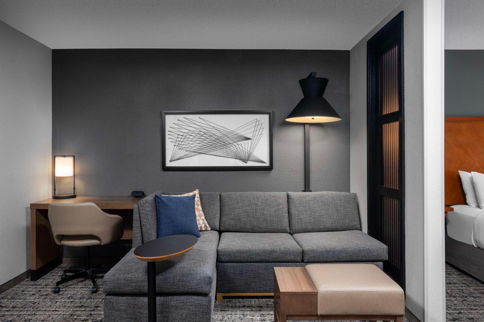 Hyatt Place Detroit/Ютика Экстерьер фото